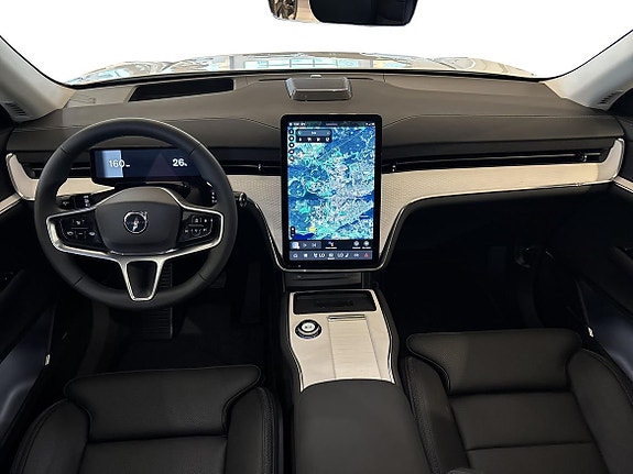 Volvo EX90 10 of 28