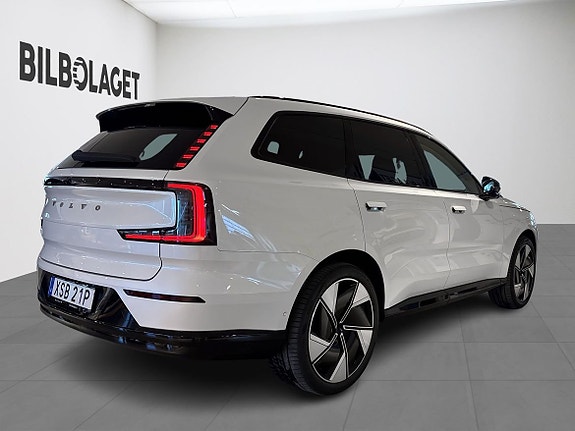 Volvo EX90 4 of 28