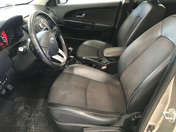 Kia Ceed 17 of 25