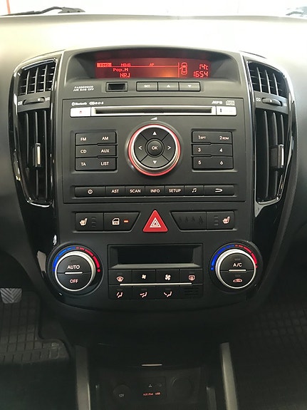 Kia Ceed 11 of 25