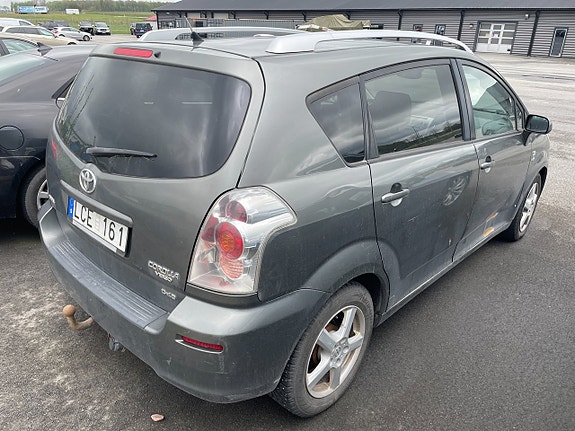 Toyota Corolla Verso 5 of 5