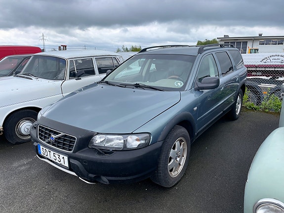 Volvo XC70 3 of 5