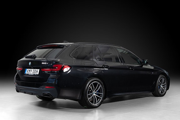 BMW 520d 2 of 5