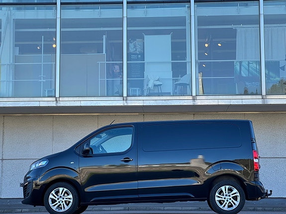 Opel Vivaro 2 of 5