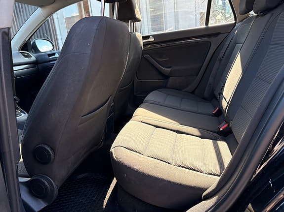 Volkswagen Golf-Serie 5 of 5