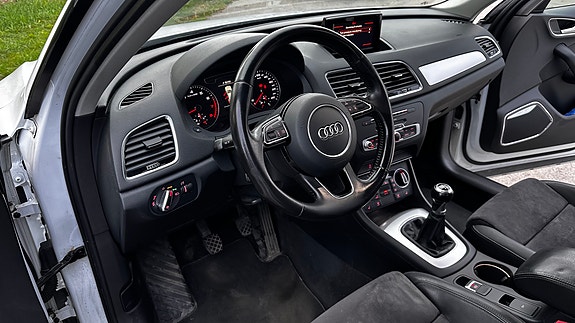 Audi Q3 4 of 5