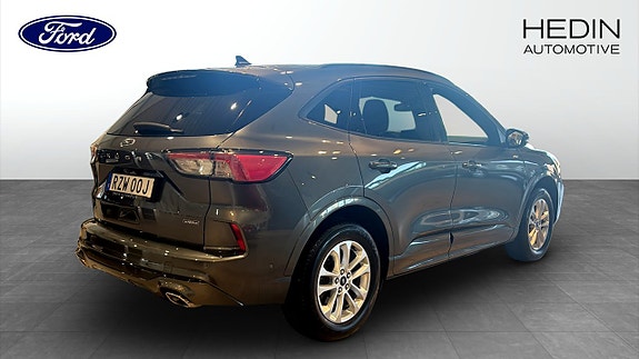 Ford Kuga 2 of 5