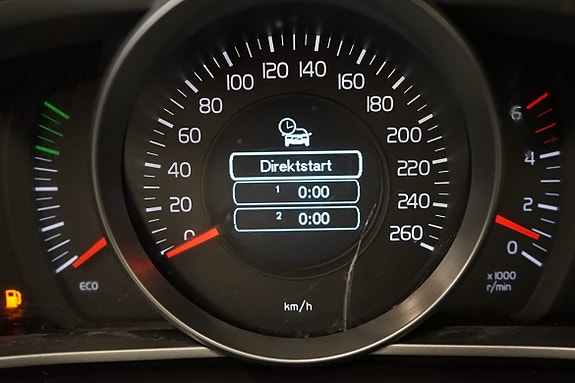 Volvo V40 11 of 18