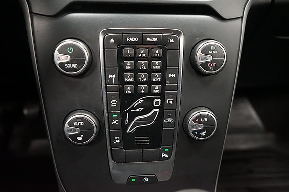 Volvo V40 13 of 18
