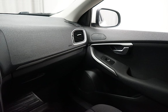 Volvo V40 18 of 18