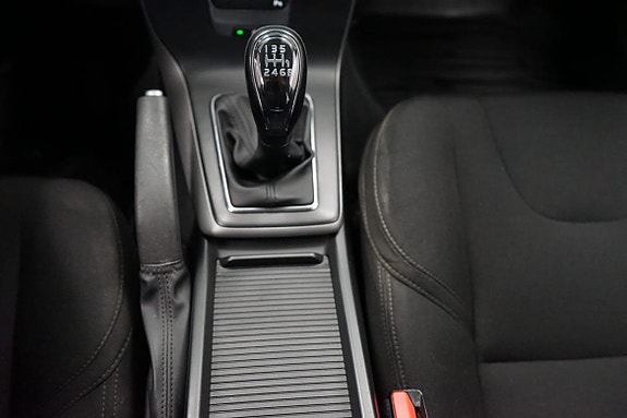 Volvo V40 14 of 18