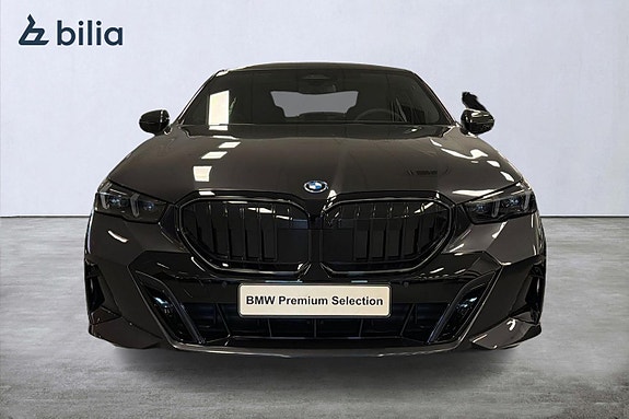 BMW 530e 5 of 18