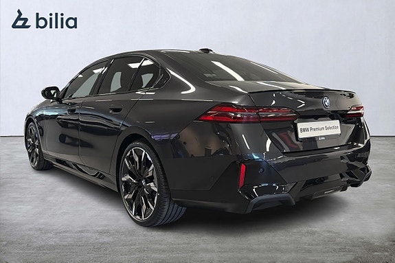 BMW 530e 2 of 18