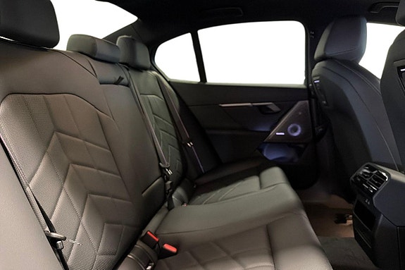 BMW 530e 7 of 18