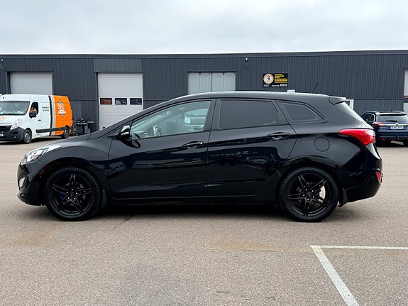 Hyundai i30 3 of 5