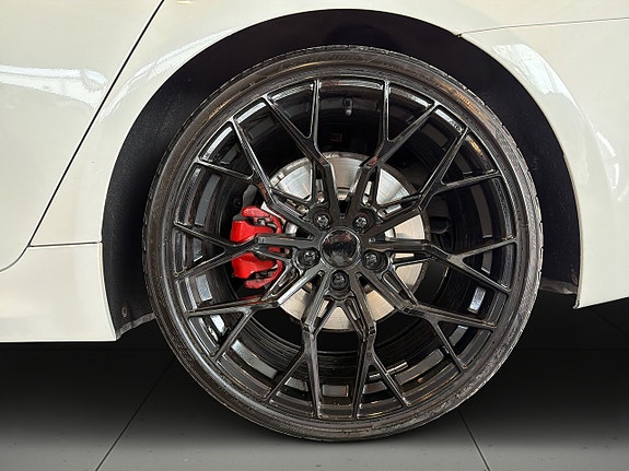BMW 520d 14 of 18