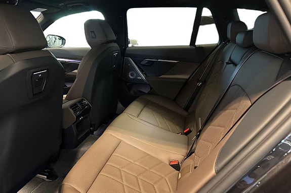 BMW 530e 11 of 20