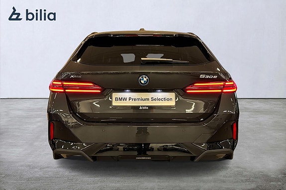 BMW 530e 4 of 20