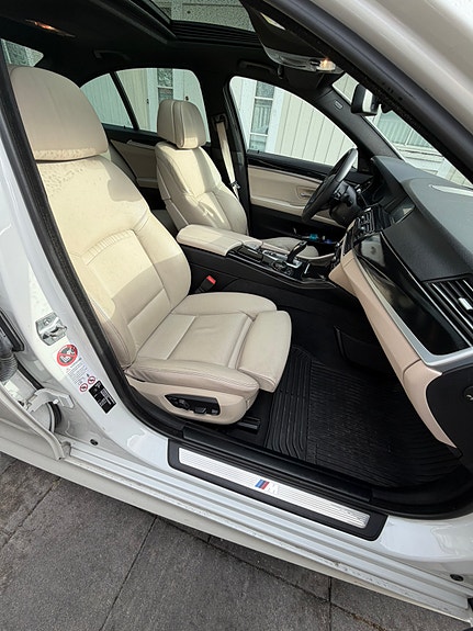 BMW 520d 4 of 5