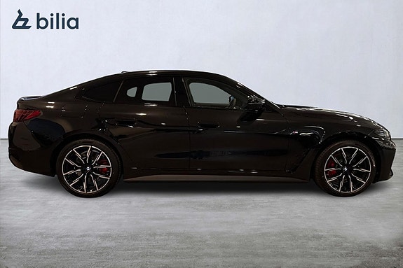 BMW i4 18 of 20