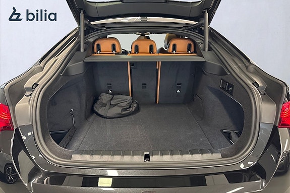 BMW i4 10 of 20