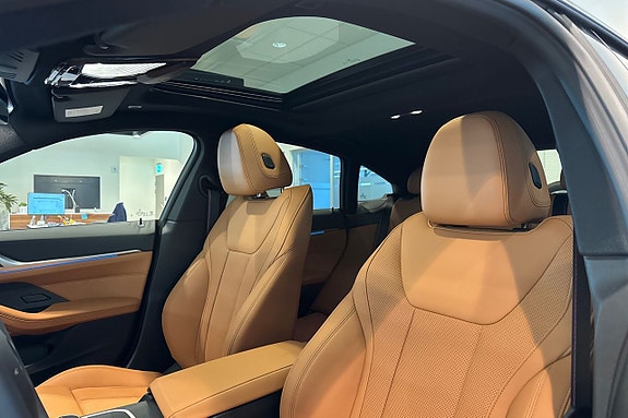 BMW i4 13 of 20