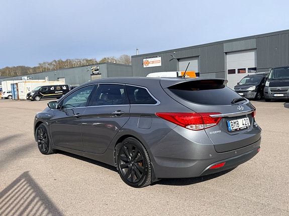 Hyundai i40 4 of 5