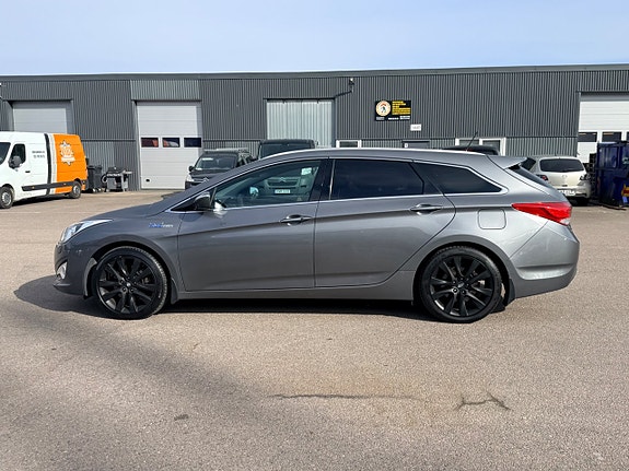 Hyundai i40 3 of 5