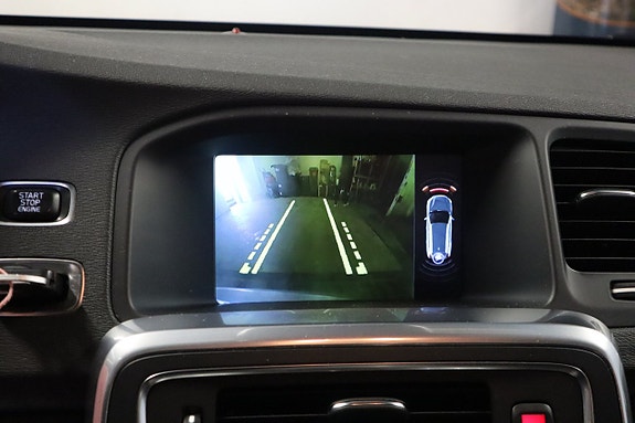 Volvo V60 13 of 24