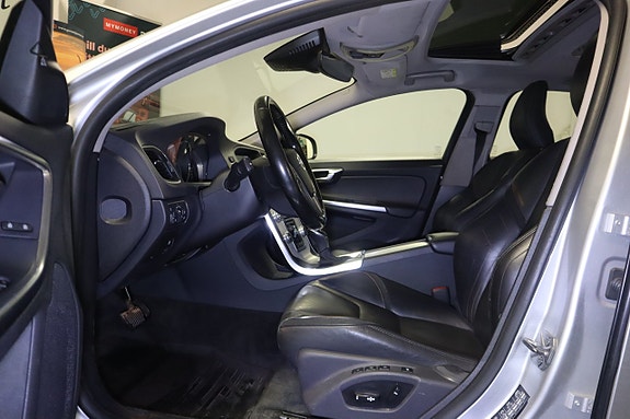 Volvo V60 8 of 24