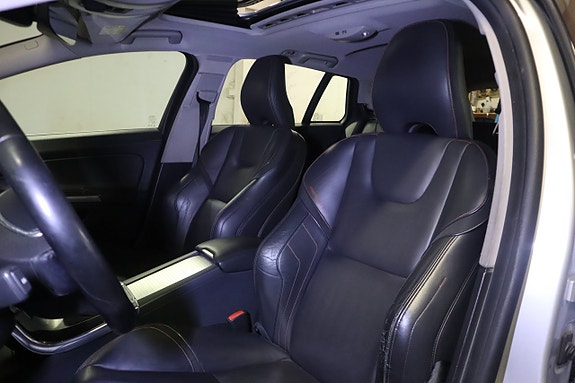 Volvo V60 11 of 24