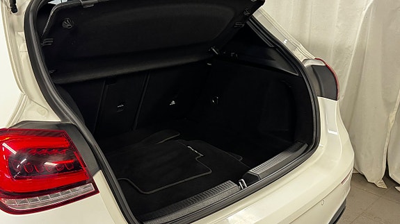 Mercedes-Benz A250 6 of 24