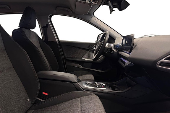 BMW 120 6 of 18