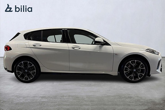 BMW 120 16 of 18