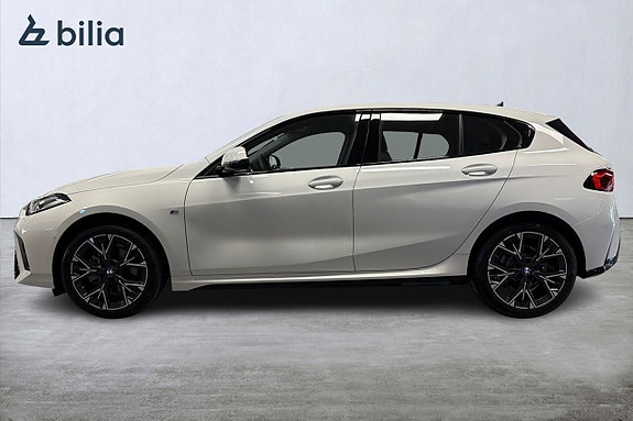 BMW 120 3 of 5