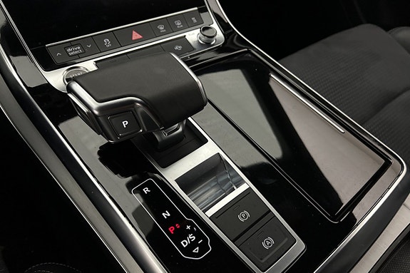 Audi Q8 18 of 27