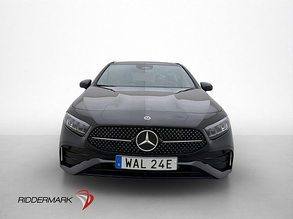 Mercedes-Benz A200 2 of 5