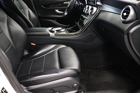Mercedes-Benz GLC220 d 11 of 26