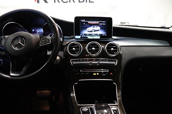 Mercedes-Benz GLC220 d 16 of 26