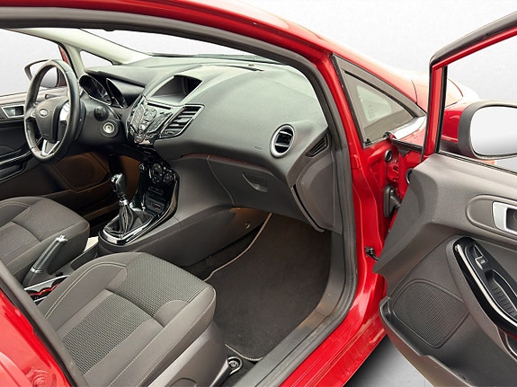 Ford Fiesta 23 of 29