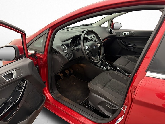Ford Fiesta 10 of 29