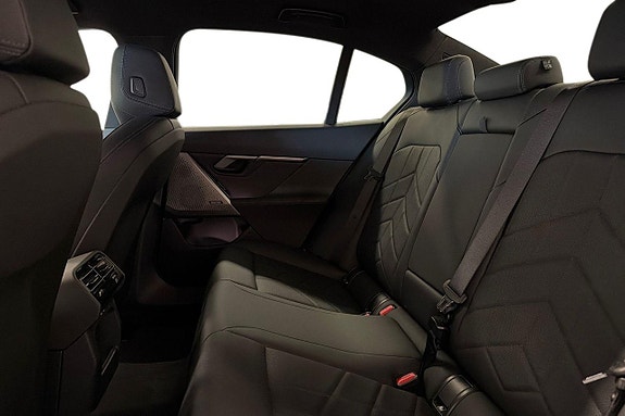 BMW 530e 11 of 18
