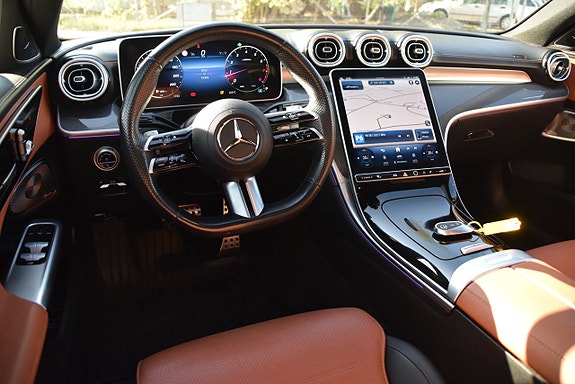 Mercedes-Benz C300 7 of 27