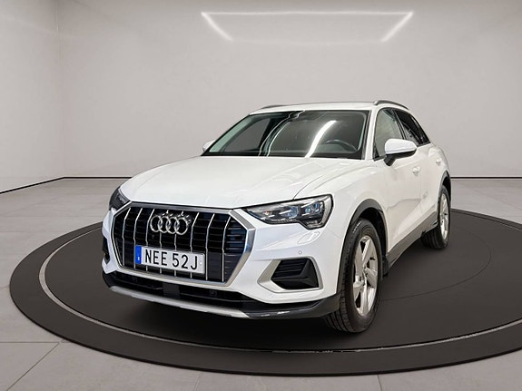 Audi Q3 4 of 5