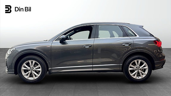 Audi Q3 2 of 22