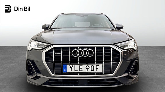 Audi Q3 4 of 22