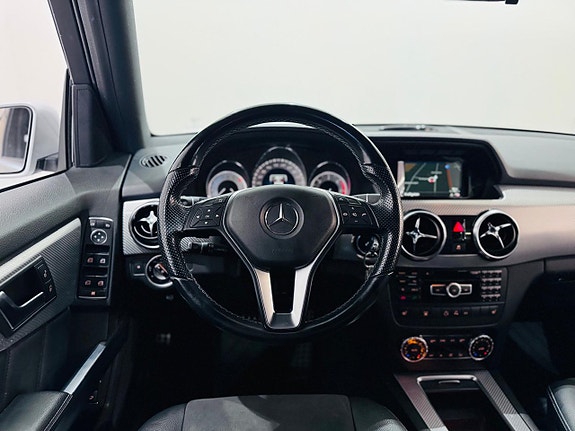 Mercedes-Benz GLK220 17 of 19
