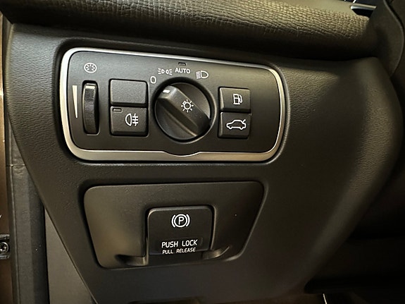 Volvo XC60 22 of 25