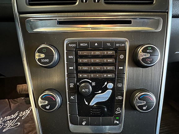 Volvo XC60 18 of 25