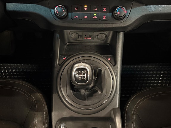 Kia Sportage 16 of 22